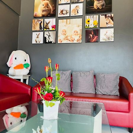 Rabbitel Phuket Hostel Bagian luar foto