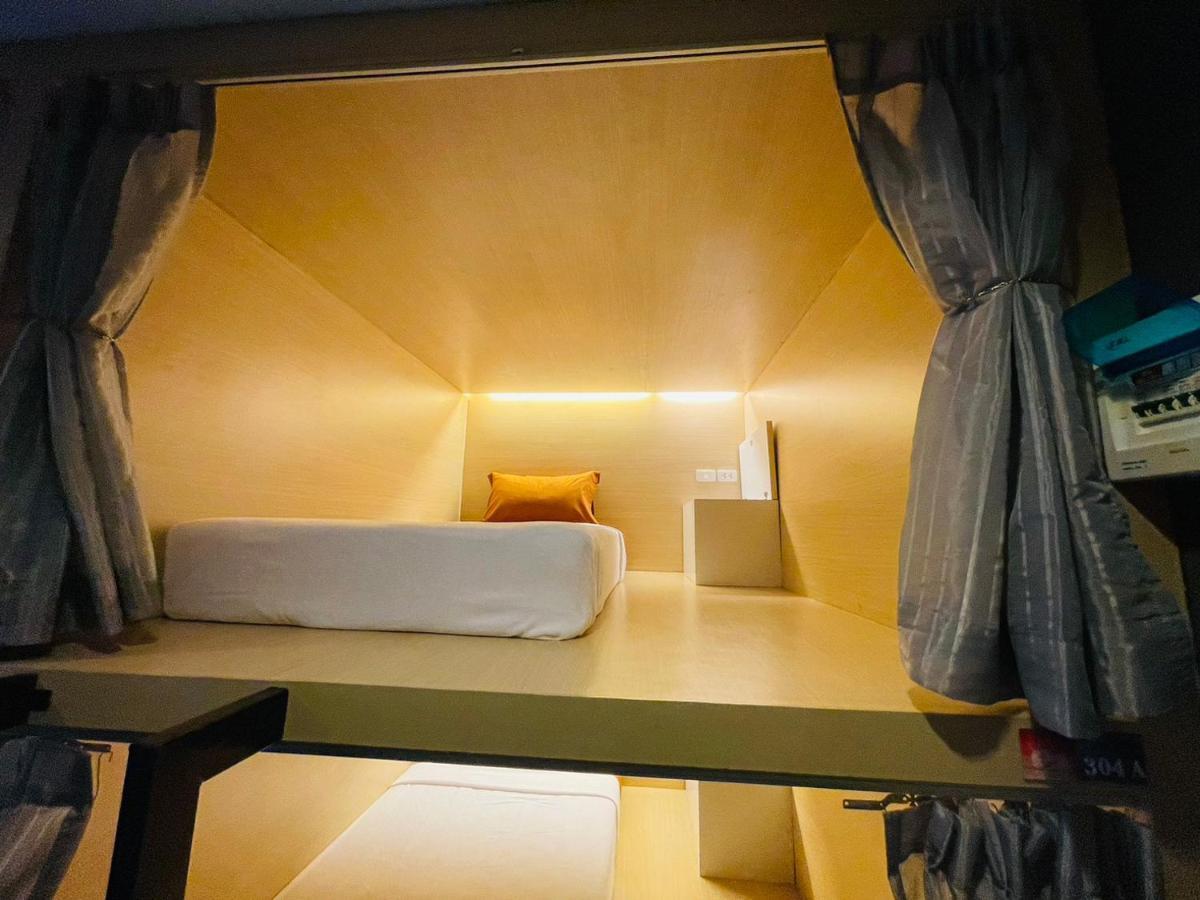 Rabbitel Phuket Hostel Bagian luar foto