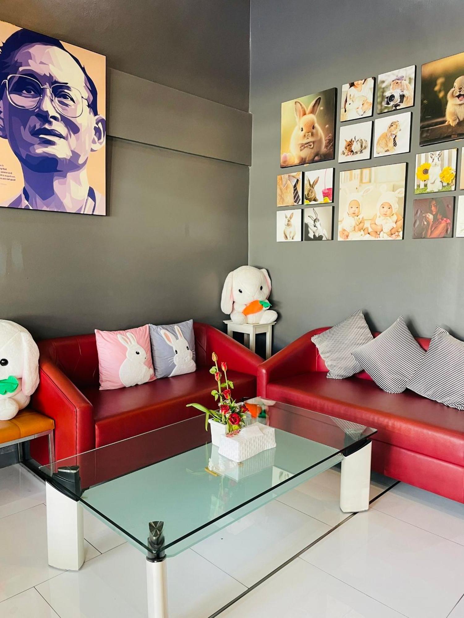 Rabbitel Phuket Hostel Bagian luar foto